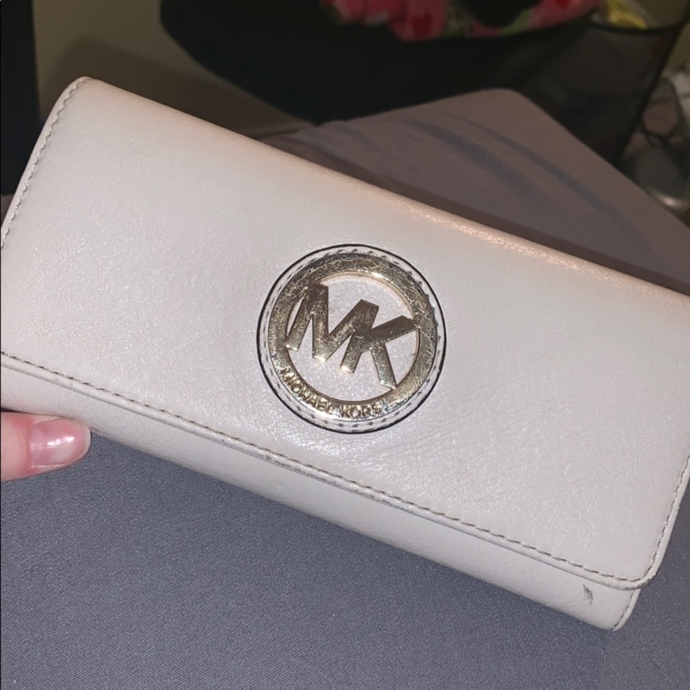 Used Michael kors wallet
